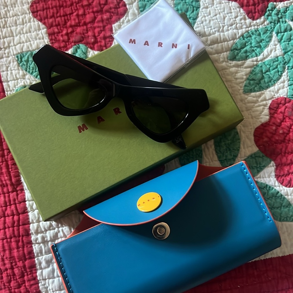 MARNI Black acetate FAIRY POOL sunglasses NIB